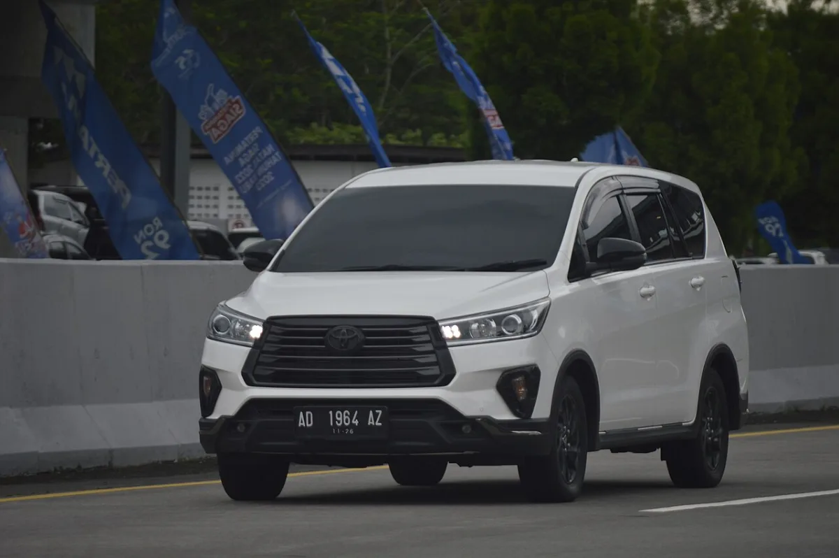 Toyota Innova Reborn